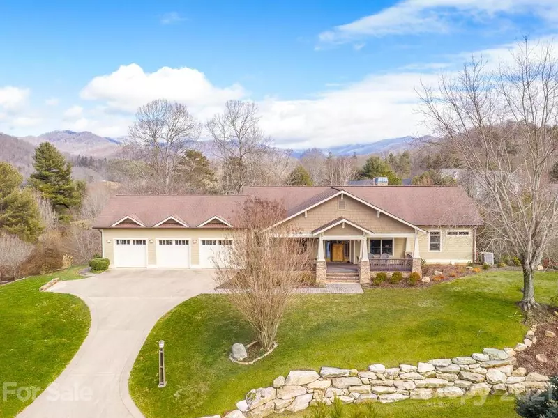 25 Bridle Path DR, Barnardsville, NC 28709