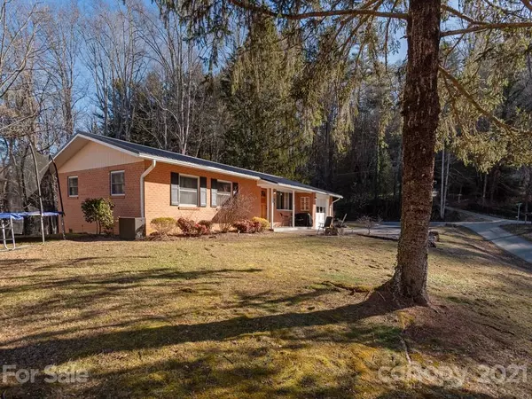 311 Pisgah Shadows RD,  Hendersonville,  NC 28739