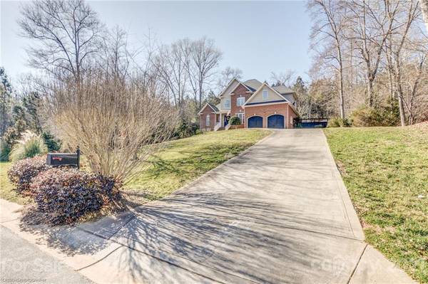 2023 Slippery Rock CV, Clover, SC 29710