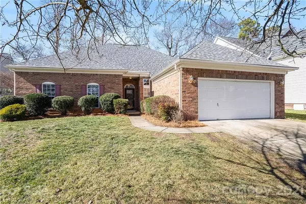 3038 Windsor Meadow LN, Matthews, NC 28105