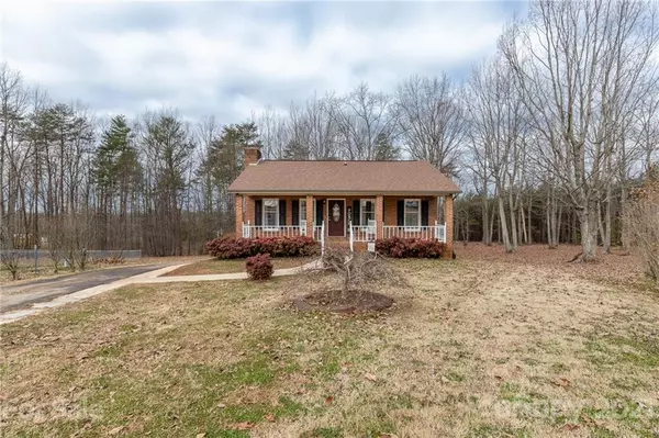 Kings Mountain, NC 28086,207 Drew CT