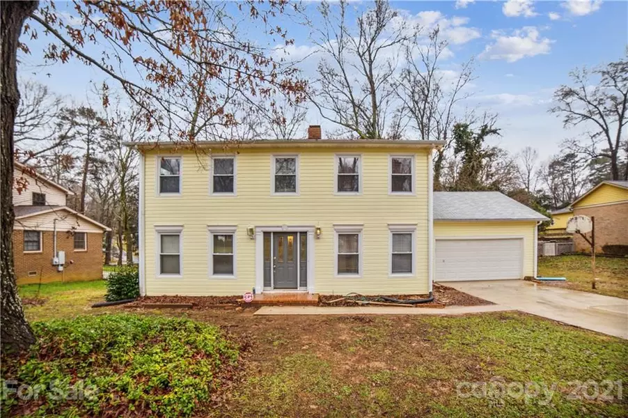 6823 April LN, Charlotte, NC 28215