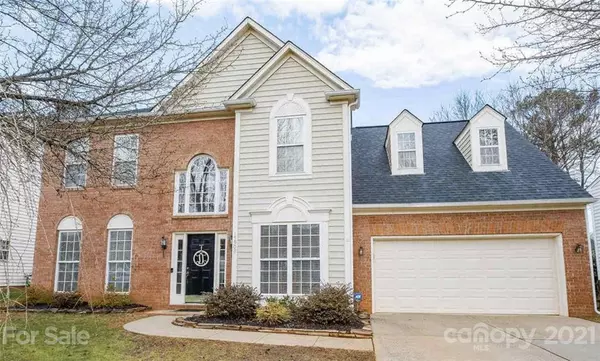 15908 Gathering Oaks DR, Huntersville, NC 28078