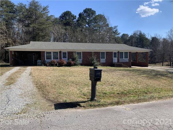 2706 & 2708 Harwell ST, Claremont, NC 28610