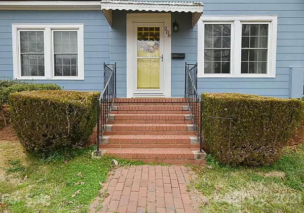 Fort Mill, SC 29715,208 Park DR