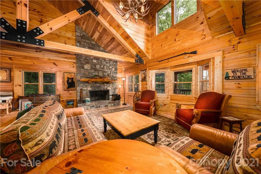 199 Kanusati TRL, Maggie Valley, NC 28751