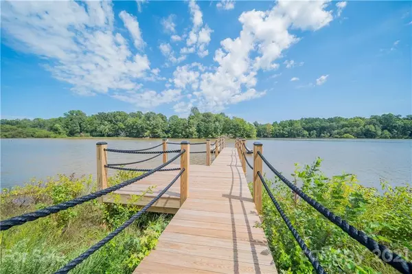 110 Shumard Oak LN #87, Mooresville, NC 28117