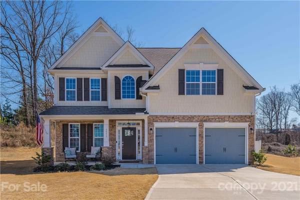 3973 Lake Breeze DR, Sherrills Ford, NC 28673