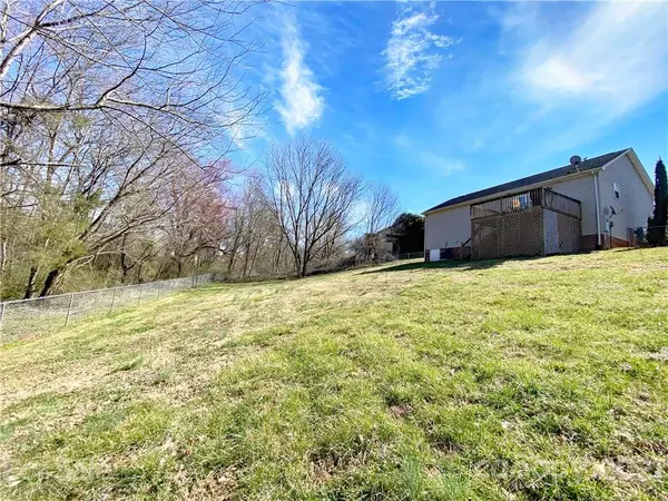 Conover, NC 28613,1966 Breana CT