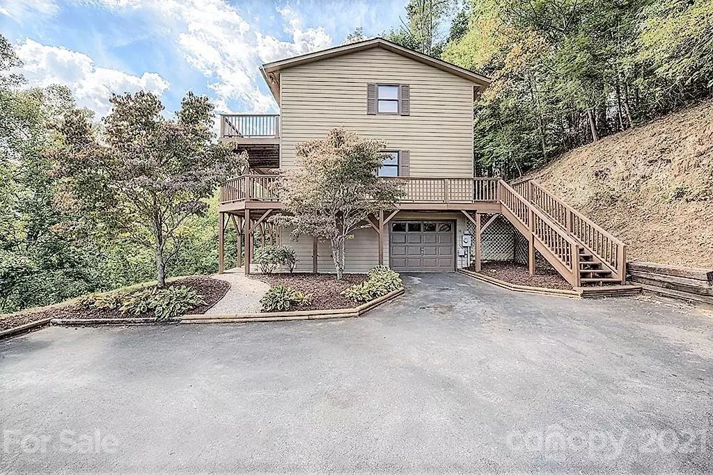 Maggie Valley, NC 28751,36 Nicholas LN