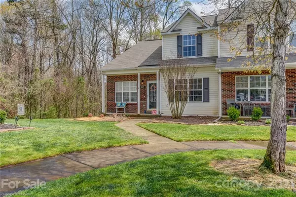 327 Wilkes Place DR, Fort Mill, SC 29715
