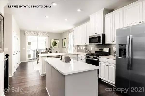 Charlotte, NC 28217,3619 S Tryon ST #1012 F