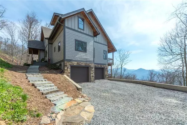 Waynesville, NC 28785,2125 Saranac LN