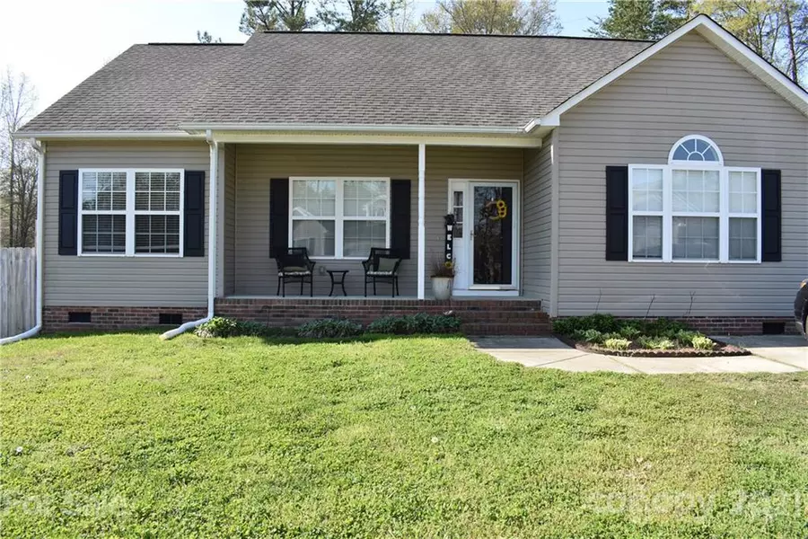 510 Kittiewake LN #72, Clover, SC 29710