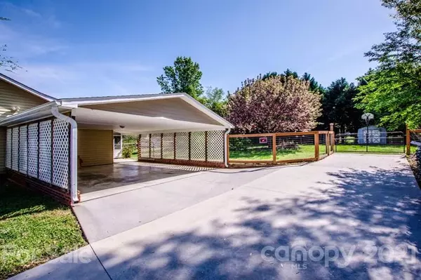 Gastonia, NC 28054,3520 Amhurst DR