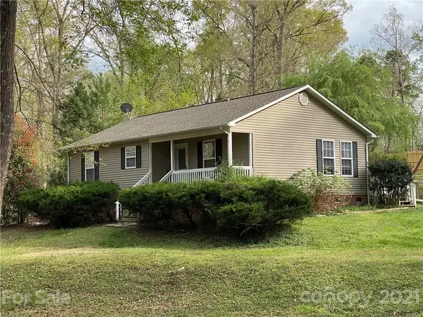 113 Oakhill CT, Mount Gilead, NC 27306