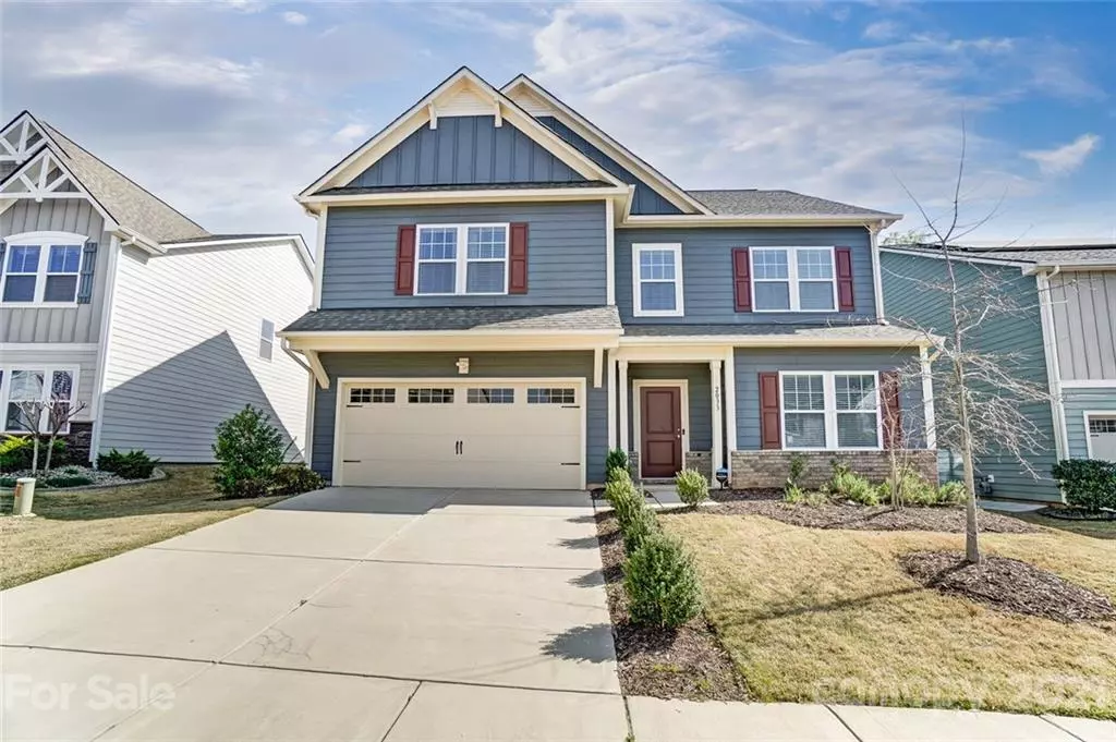 Tega Cay, SC 29708,2033 Fuschia CT