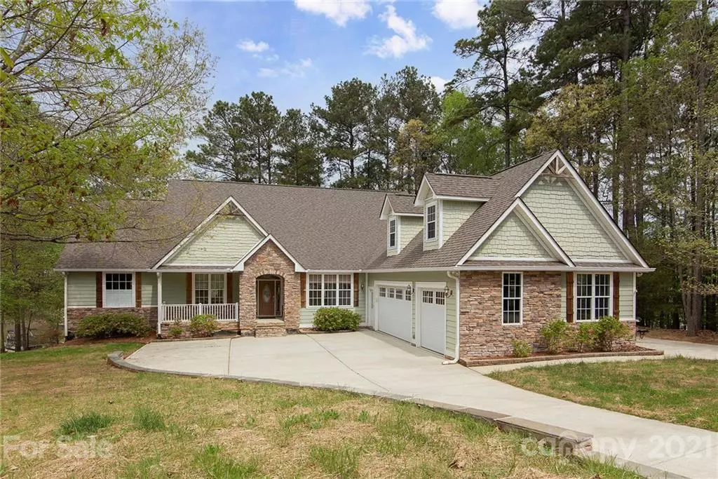 Sherrills Ford, NC 28673,2431 Wellesbourne LN