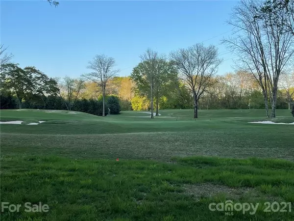 Charlotte, NC 28226,6033 Bentway DR