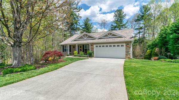 98 Talon Trail LN, Etowah, NC 28729