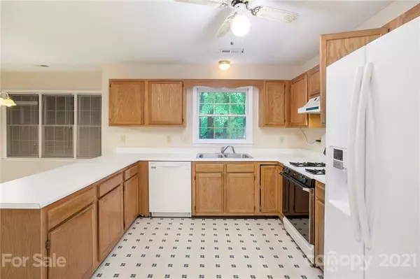 Mint Hill, NC 28227,6637 Paul Schadt LN