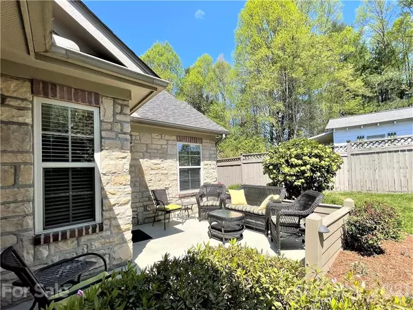 Flat Rock, NC 28731,28 Summerfield PL