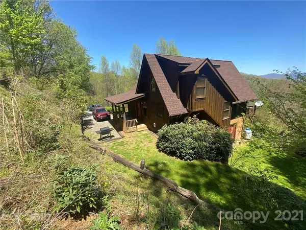 67 Calhoun Ridge DR,  Waynesville,  NC 28786