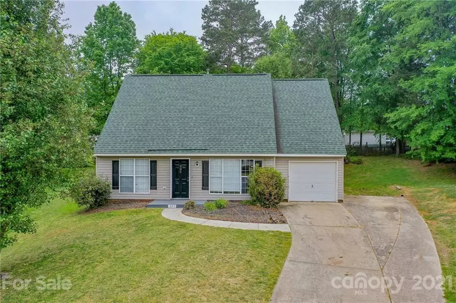 207 Forest Pond RD, Kannapolis, NC 28083