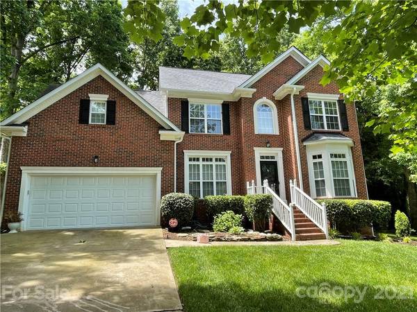 5240 Shannamara DR, Matthews, NC 28104