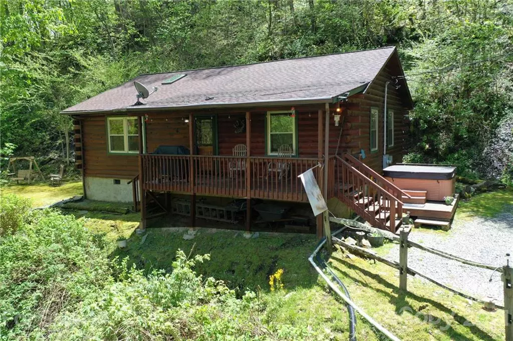 Maggie Valley, NC 28751,152 Trails End LN