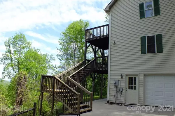 Maggie Valley, NC 28751,106 BRIDLE DR