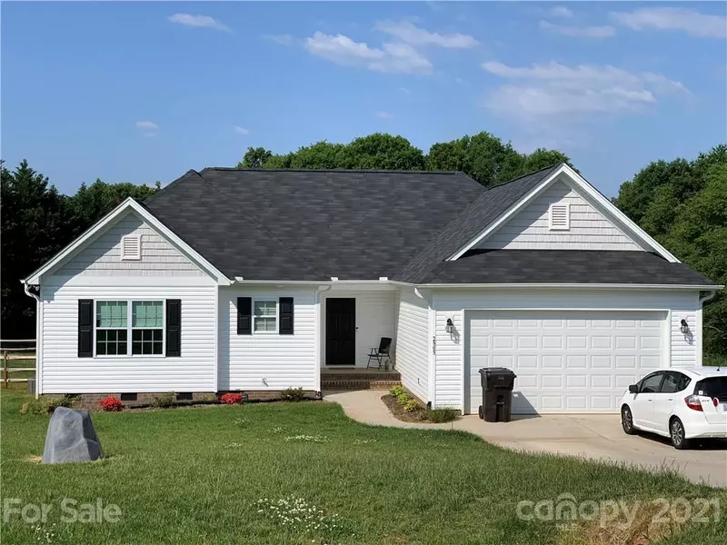 2805 Eagle DR, Lincolnton, NC 28092