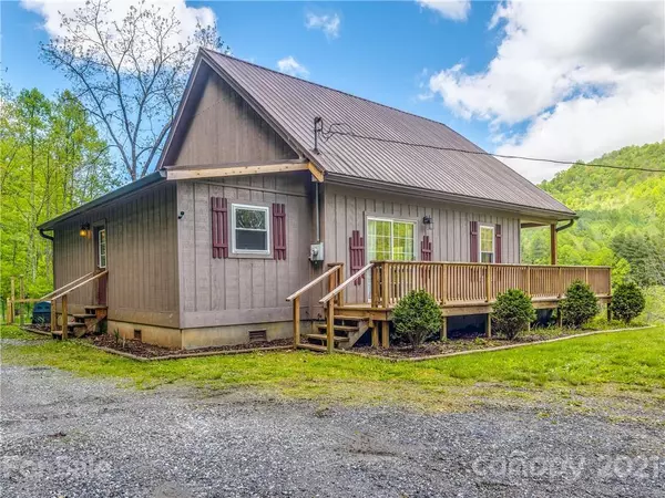 Sylva, NC 28779,292 Canter LN