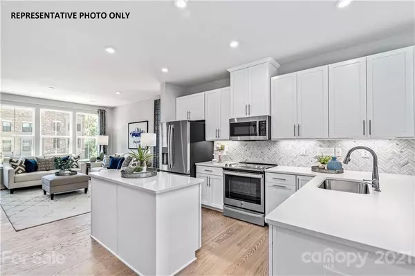 Charlotte, NC 28217,3635 S Tryon ST #1011 C