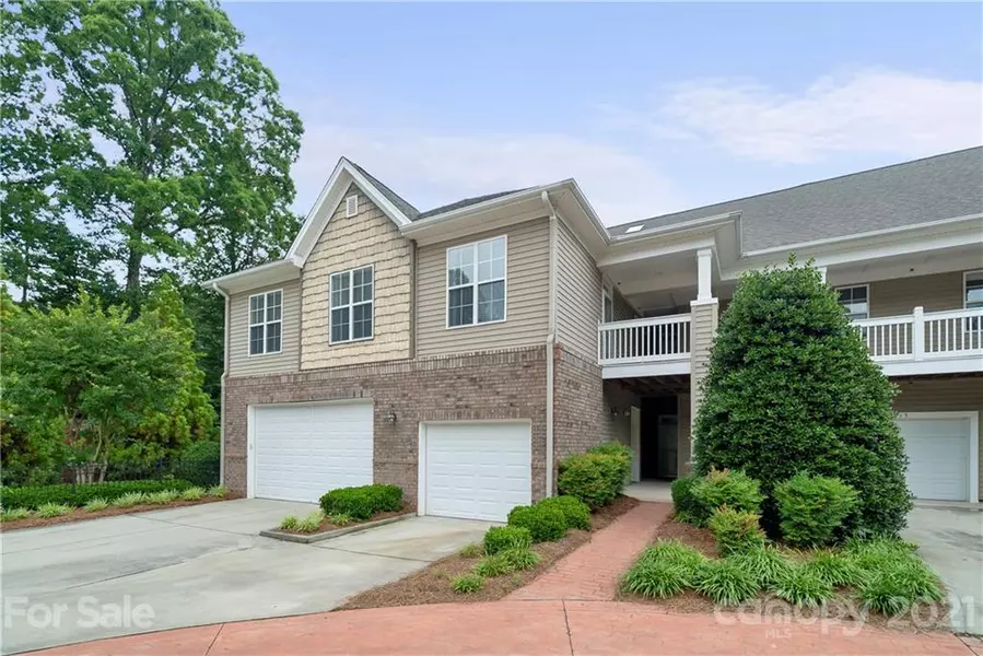 8653 Edinburgh Square DR #113, Cornelius, NC 28031