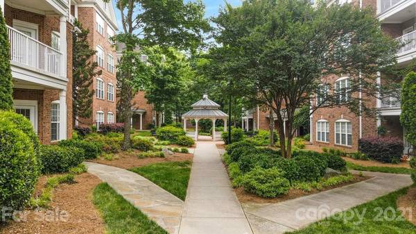 3248 Margellina DR, Charlotte, NC 28210