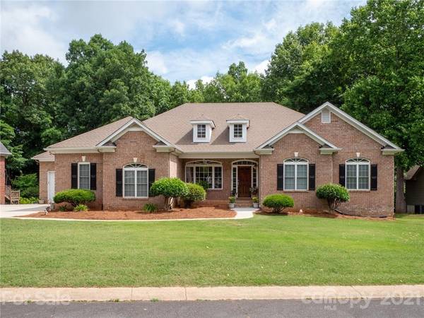 5319 Shannamara DR, Matthews, NC 28104