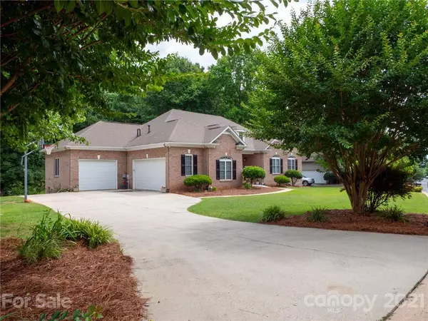 Matthews, NC 28104,5319 Shannamara DR