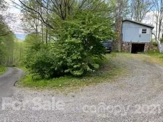 Sylva, NC 28779,387 Cowan Valley RD