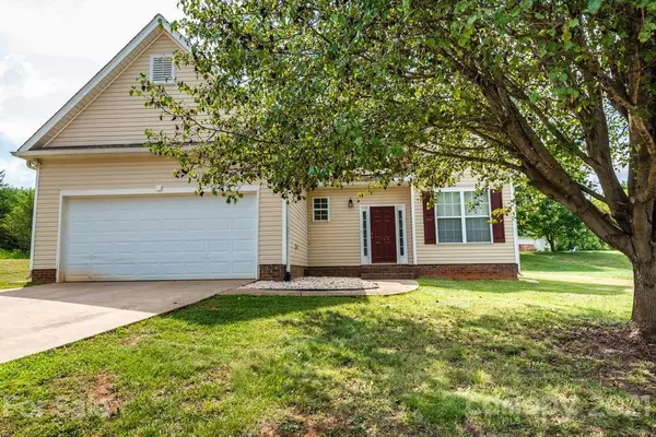 Conover, NC 28613,1709 Pipers Ridge CIR NW