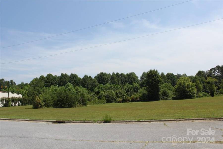 148 Brandywine CIR, Elkin, NC 28621