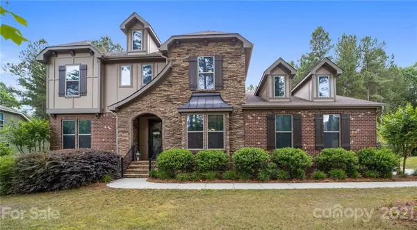 250 Bells Crossing DR, Mooresville, NC 28117