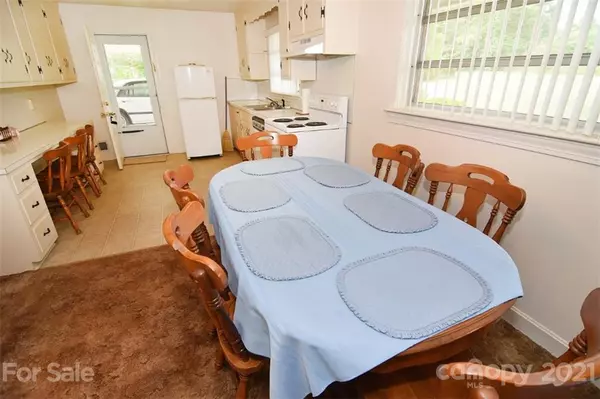 Hildebran, NC 28637,334 I40 Access RD