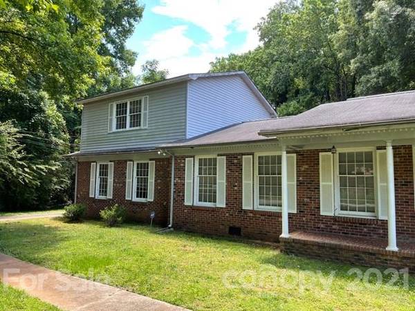 3116 Tiverton PL, Charlotte, NC 28215