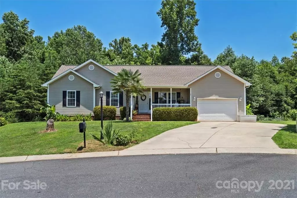 Clover, SC 29710,306 Lone Tree LN