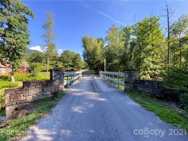 Hendersonville, NC 28792,00000 Blue Rock RD #18