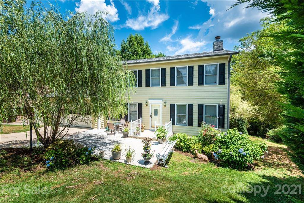 5971 Gold Creek Estate DR, Hickory, NC 28601