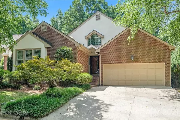 5237 Wimbleton CT, Charlotte, NC 28226