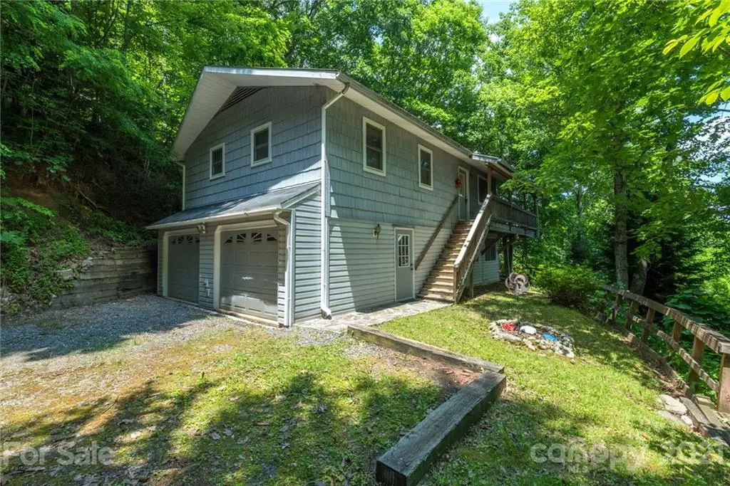 Maggie Valley, NC 28751,244 Summer DR