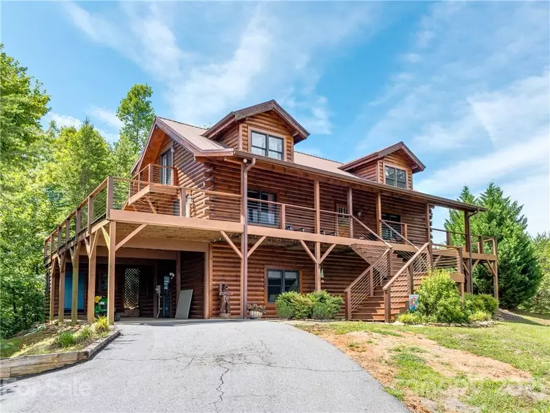 247 Peaks DR, Lake Lure, NC 28746